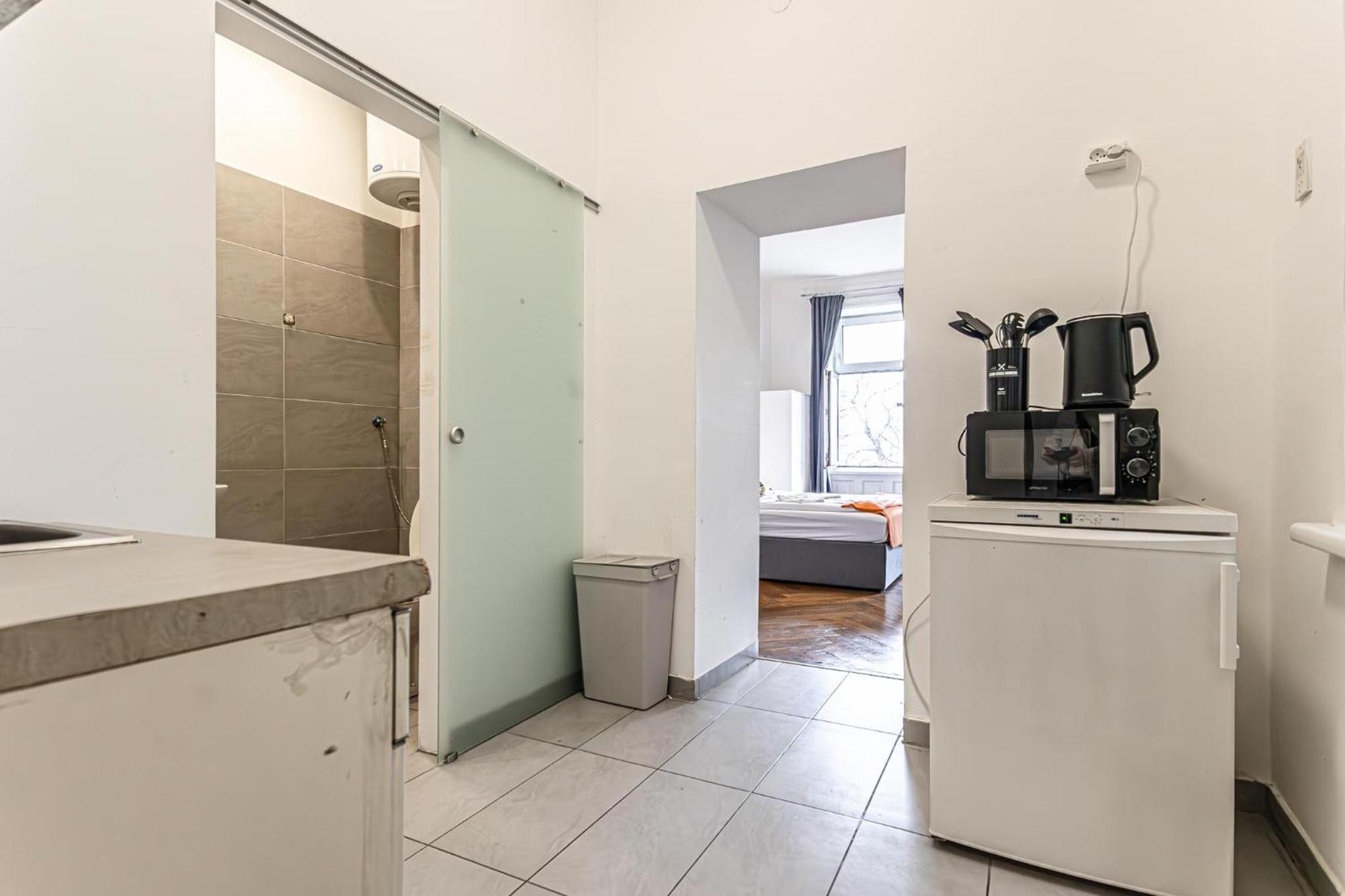 Gorgeous 1Br Apt Near Akh Hospital Wien Eksteriør billede